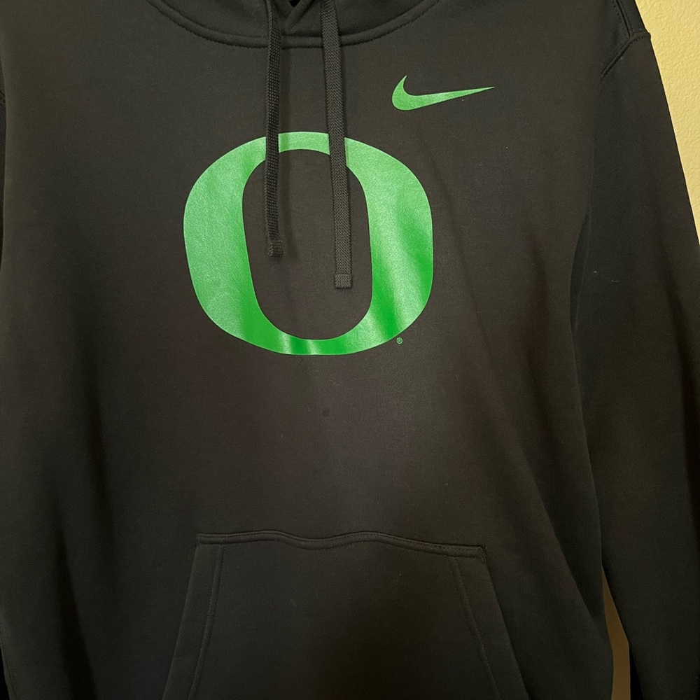 University of Oregon Nike sweatshirt.